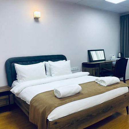 Hotel Four Seasons 트빌리시 외부 사진
