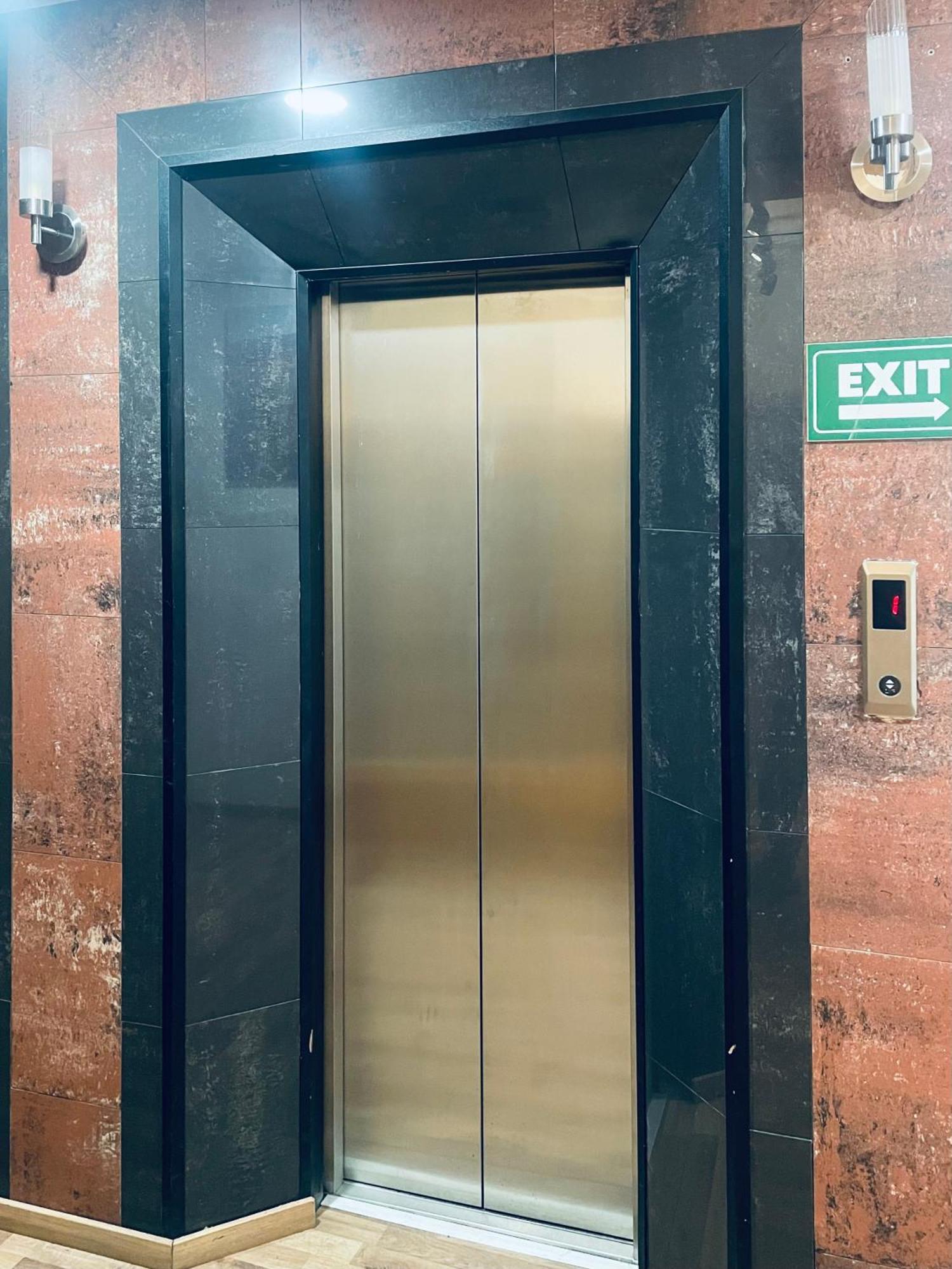 Hotel Four Seasons 트빌리시 외부 사진